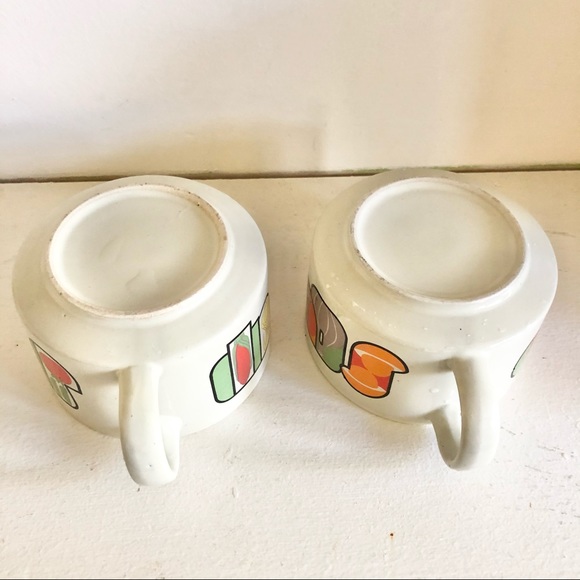 2 Vtg 70s Soup Mugs/Bowls Vegetable Motif Handles - Picture 6 of 6